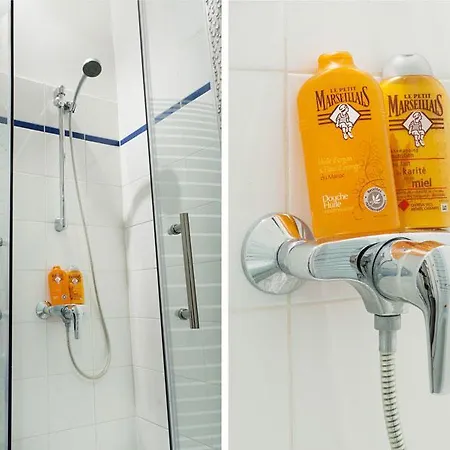 Studio Greneta Apartment *